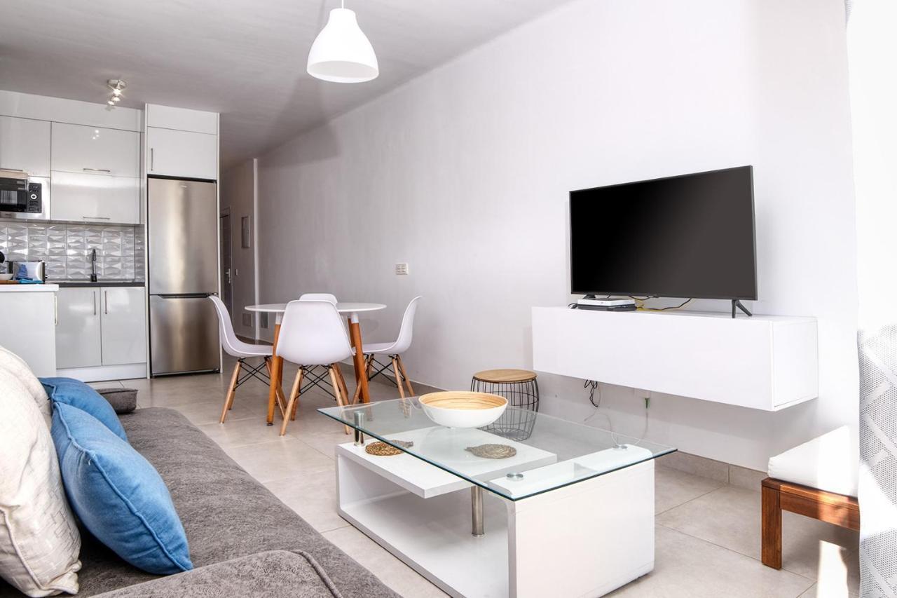 Sunset View Modern Private Poolside Apartment Коста Тегисе Екстериор снимка